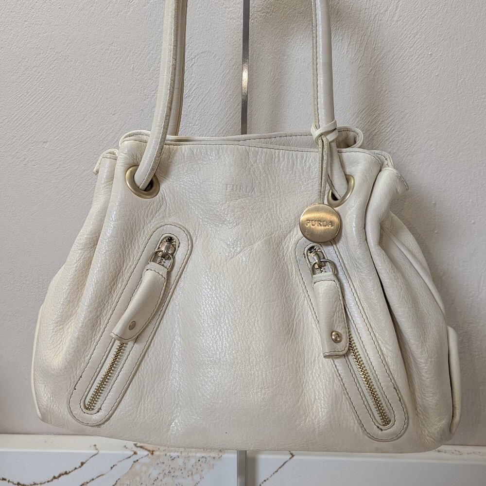 Furla Italian Luxury handbag in excellent condition